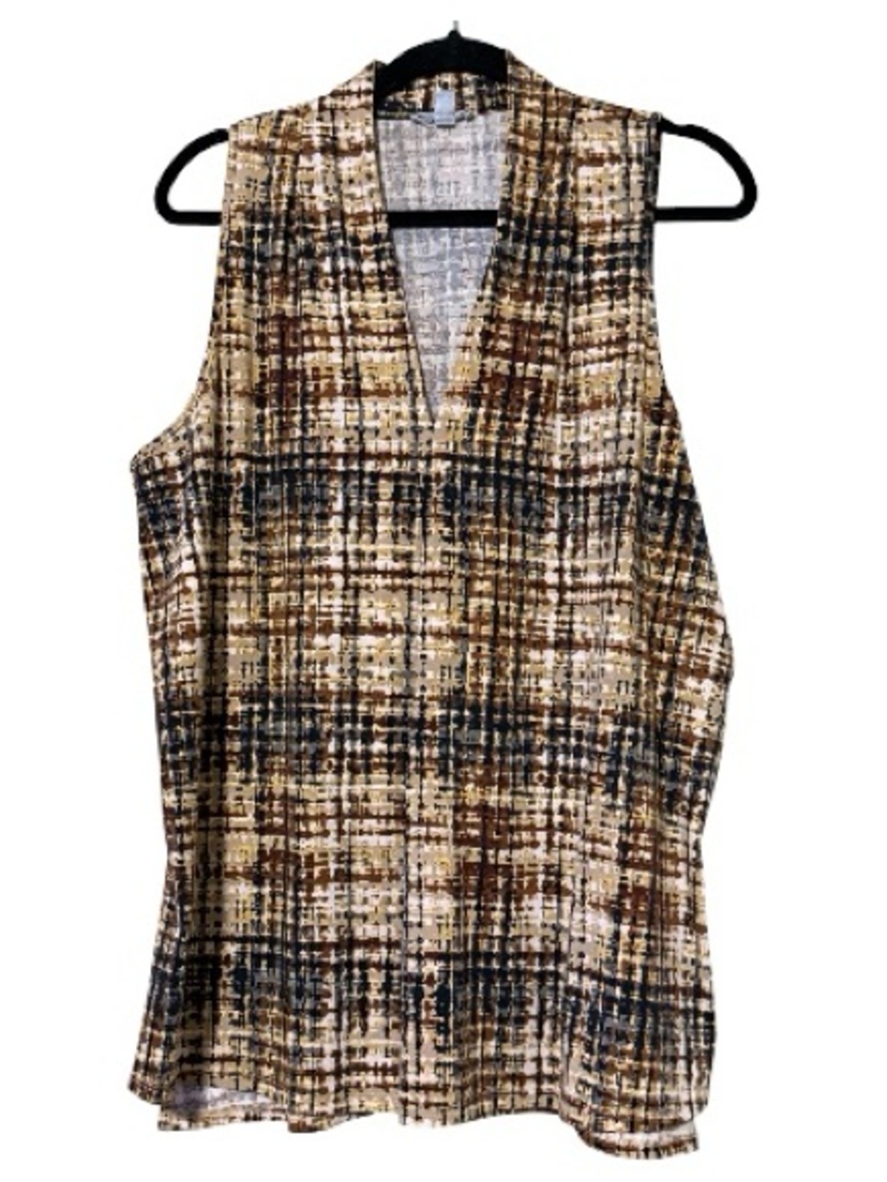 Floral & Ivy women’s large sleeveless v-neck geometric pattern top split sides